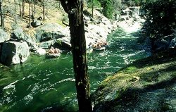 Whitewater rafting on the North Stan